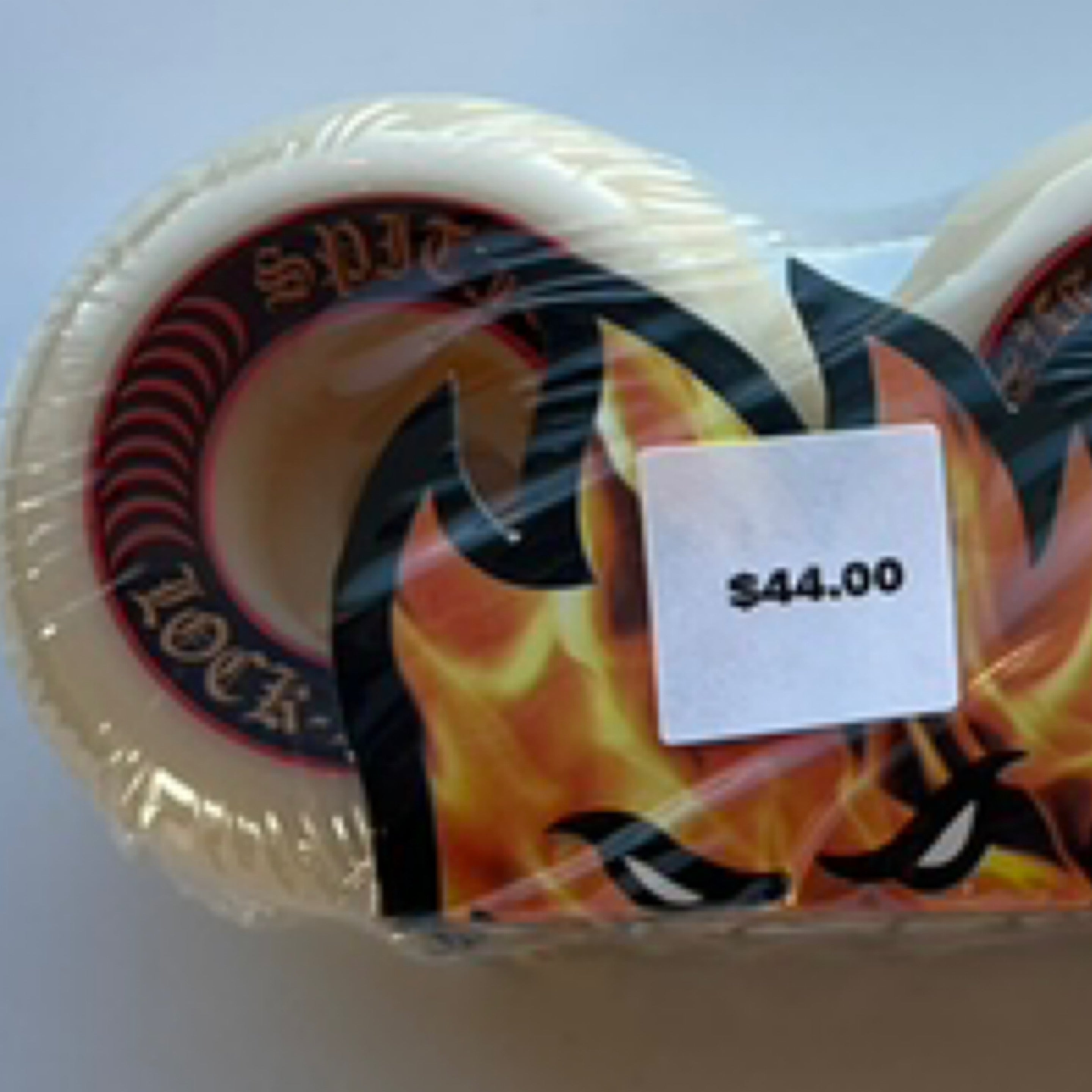 thumbnail image 2 of SPITFIRE Wheels Formula 4 99 Duro Lock In Full RED 55mm - Pawnshop 2 of 12